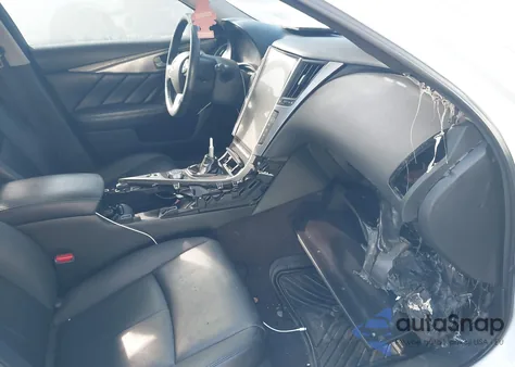 2015 Infiniti Q50 z USA, uszkodzony, nr VIN JN1BV7AR9FM398247